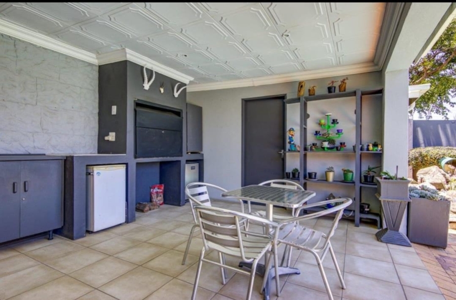 3 Bedroom Property for Sale in Primrose Gauteng