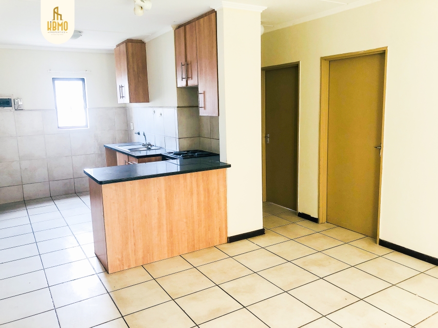 2 Bedroom Property for Sale in Kosmosdal Gauteng