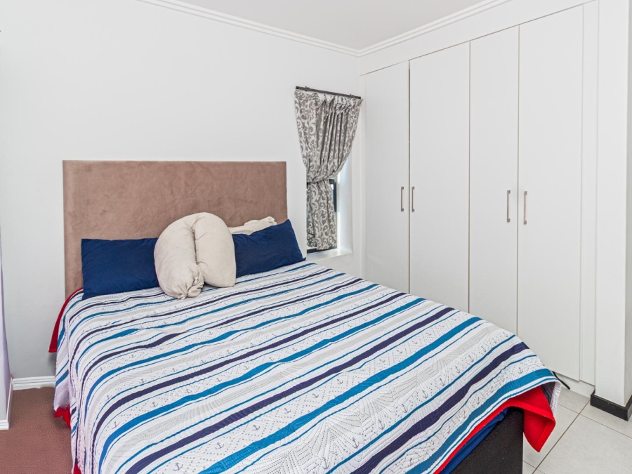 2 Bedroom Property for Sale in Maroeladal Gauteng
