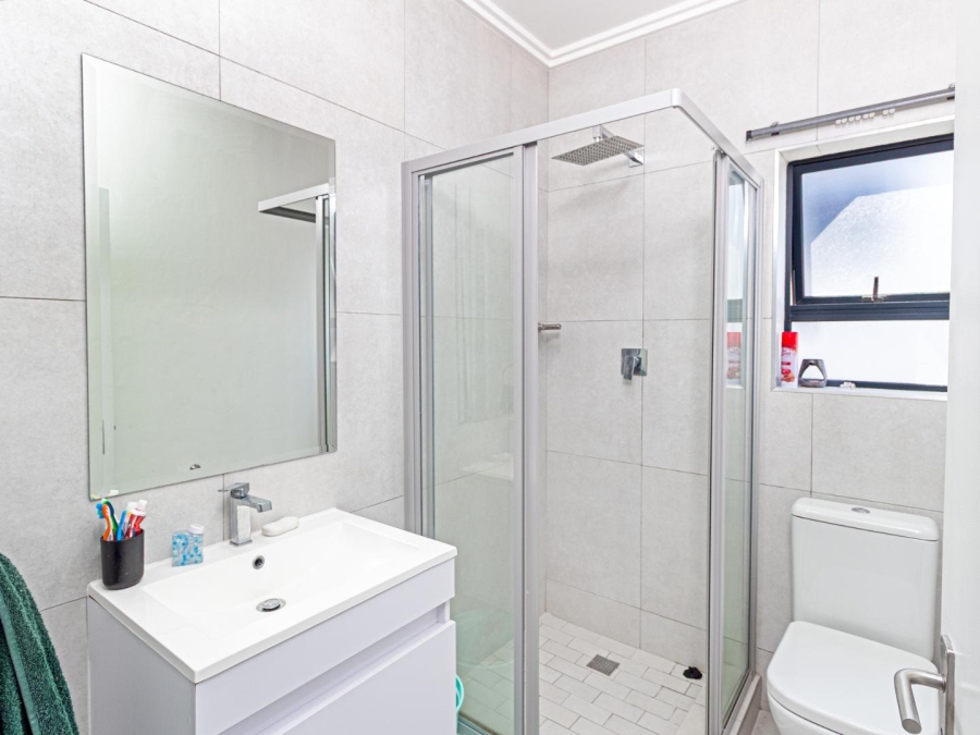 2 Bedroom Property for Sale in Maroeladal Gauteng