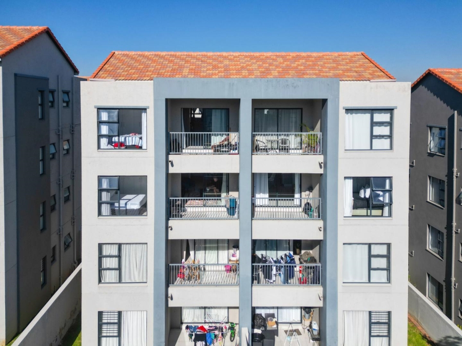 2 Bedroom Property for Sale in Maroeladal Gauteng