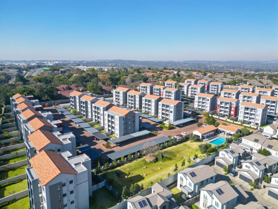 2 Bedroom Property for Sale in Maroeladal Gauteng