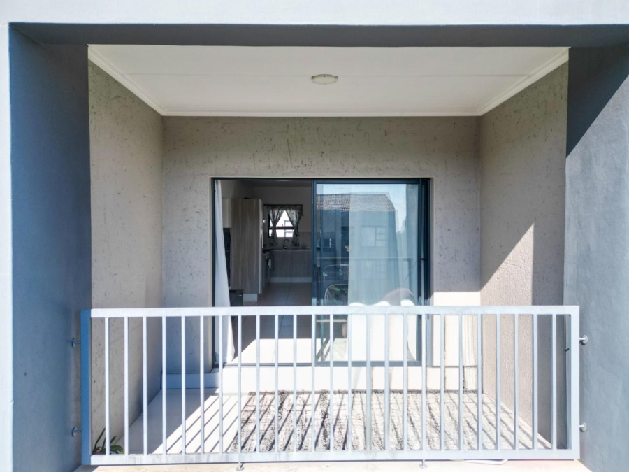 2 Bedroom Property for Sale in Maroeladal Gauteng