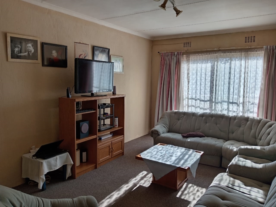 3 Bedroom Property for Sale in Witpoortjie Gauteng