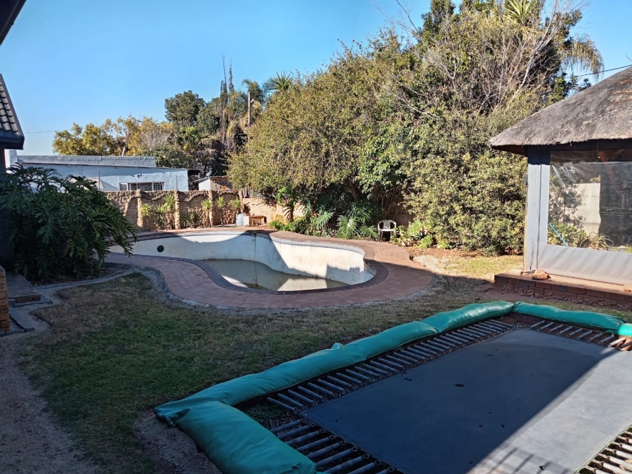 3 Bedroom Property for Sale in Witpoortjie Gauteng