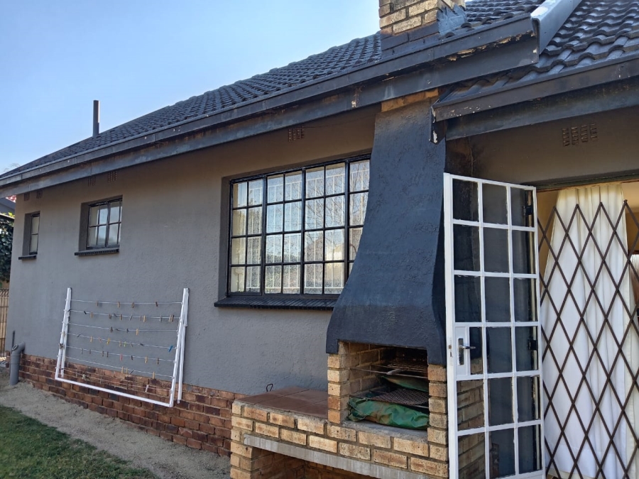 3 Bedroom Property for Sale in Witpoortjie Gauteng