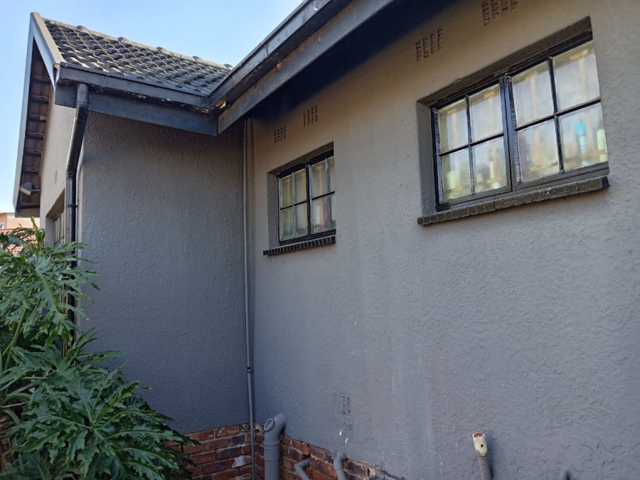 3 Bedroom Property for Sale in Witpoortjie Gauteng