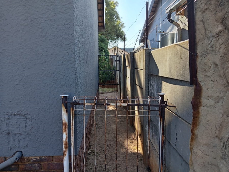 3 Bedroom Property for Sale in Witpoortjie Gauteng