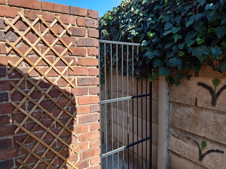 3 Bedroom Property for Sale in Witpoortjie Gauteng