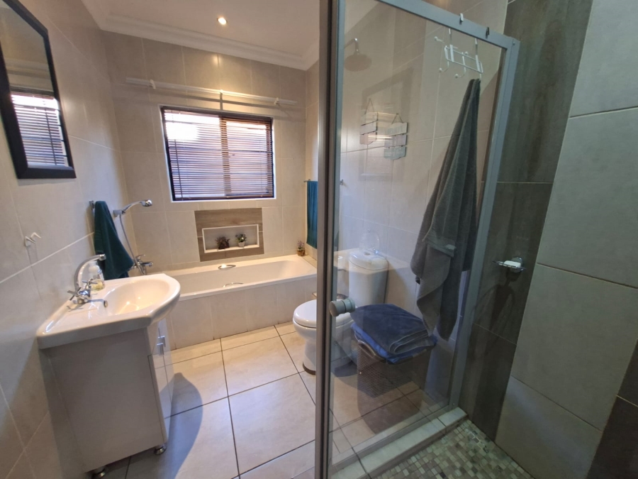 3 Bedroom Property for Sale in Chancliff Ridge Gauteng