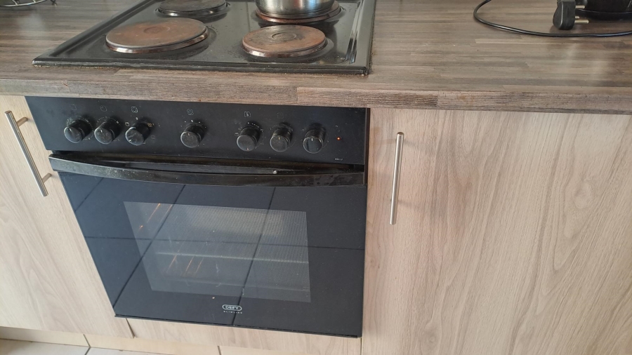 1 Bedroom Property for Sale in Helderkruin Gauteng