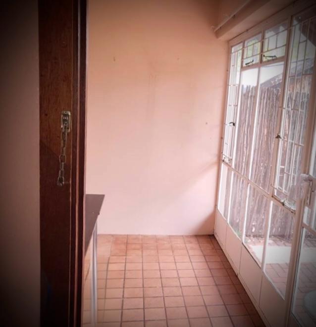 2 Bedroom Property for Sale in Vooruitsig Gauteng