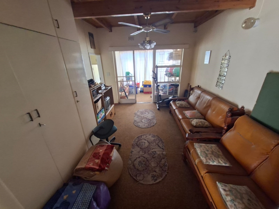 6 Bedroom Property for Sale in Rant En Dal Gauteng