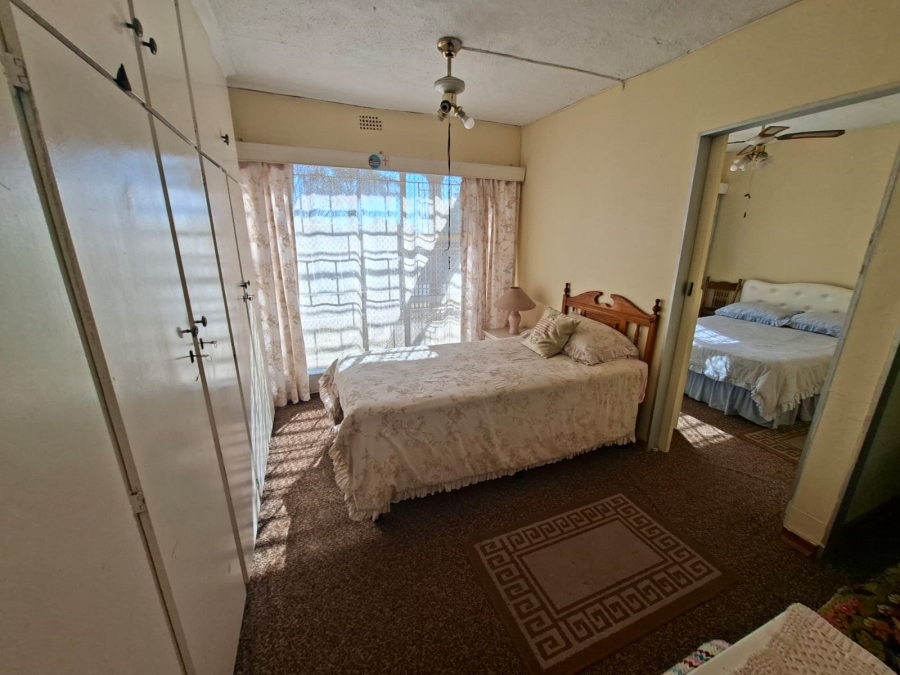 6 Bedroom Property for Sale in Rant En Dal Gauteng