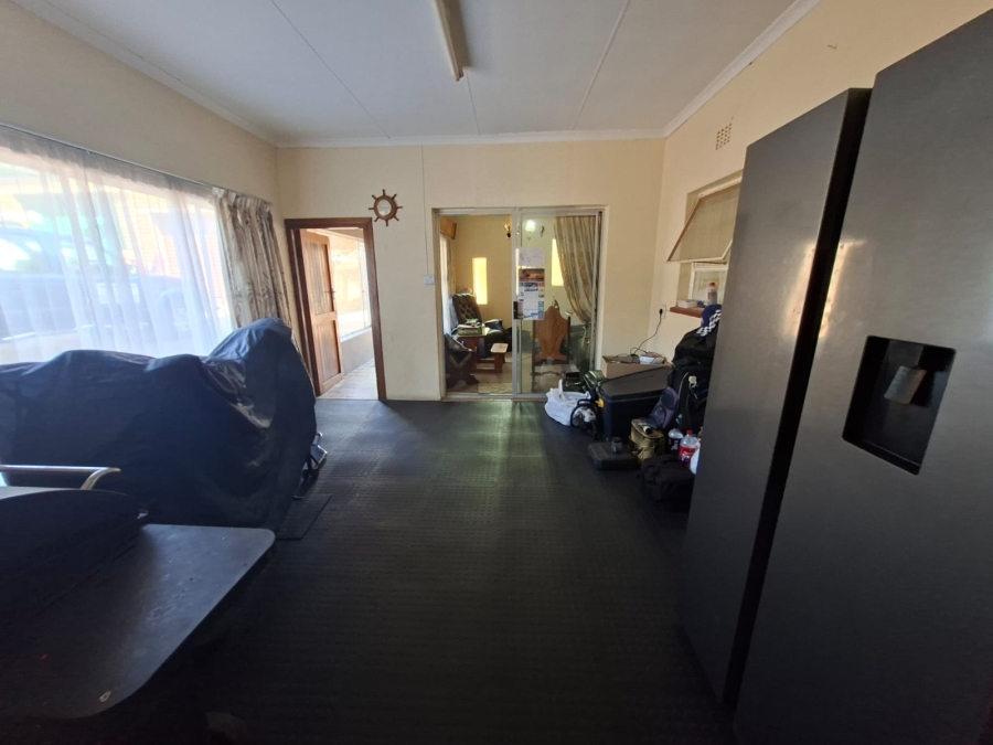 6 Bedroom Property for Sale in Rant En Dal Gauteng