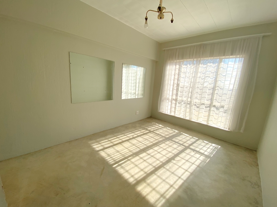 3 Bedroom Property for Sale in Wilro Park Gauteng