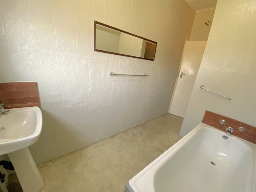 3 Bedroom Property for Sale in Wilro Park Gauteng