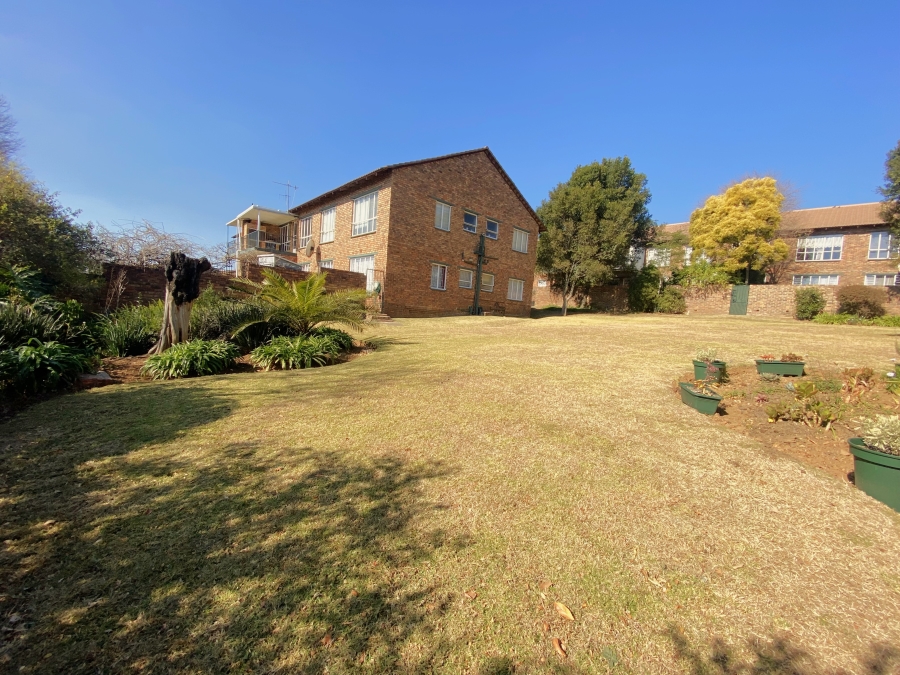 3 Bedroom Property for Sale in Wilro Park Gauteng