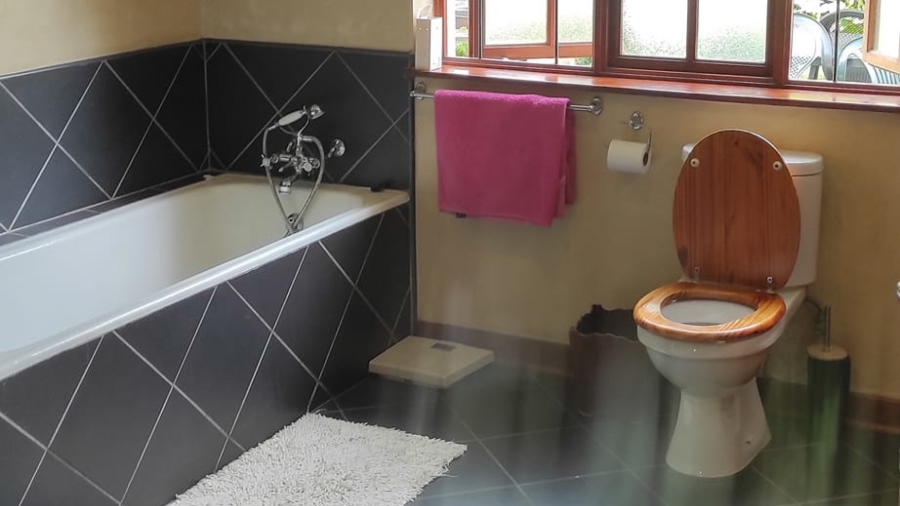 2 Bedroom Property for Sale in Highlands North Gauteng