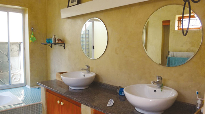 2 Bedroom Property for Sale in Highlands North Gauteng