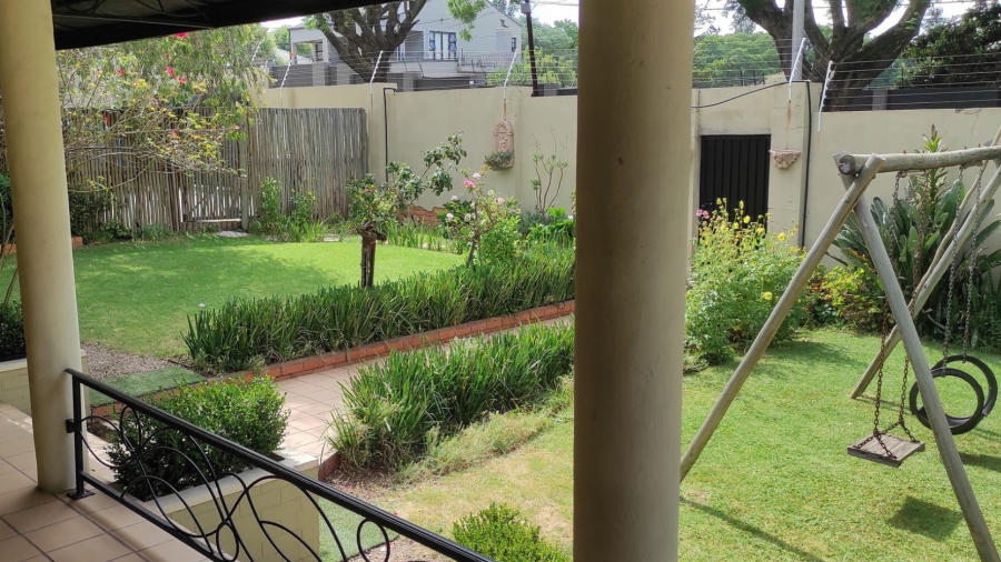 2 Bedroom Property for Sale in Highlands North Gauteng