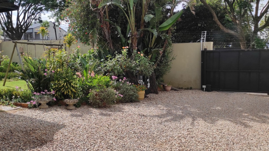 2 Bedroom Property for Sale in Highlands North Gauteng