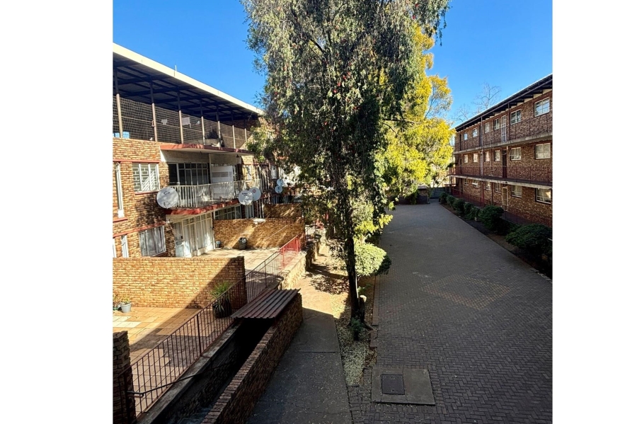 2 Bedroom Property for Sale in Vanderbijlpark CW 2 Gauteng