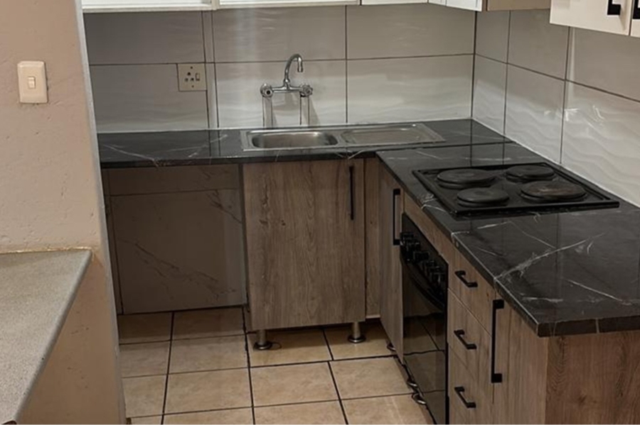 1 Bedroom Property for Sale in Morning Hill Gauteng