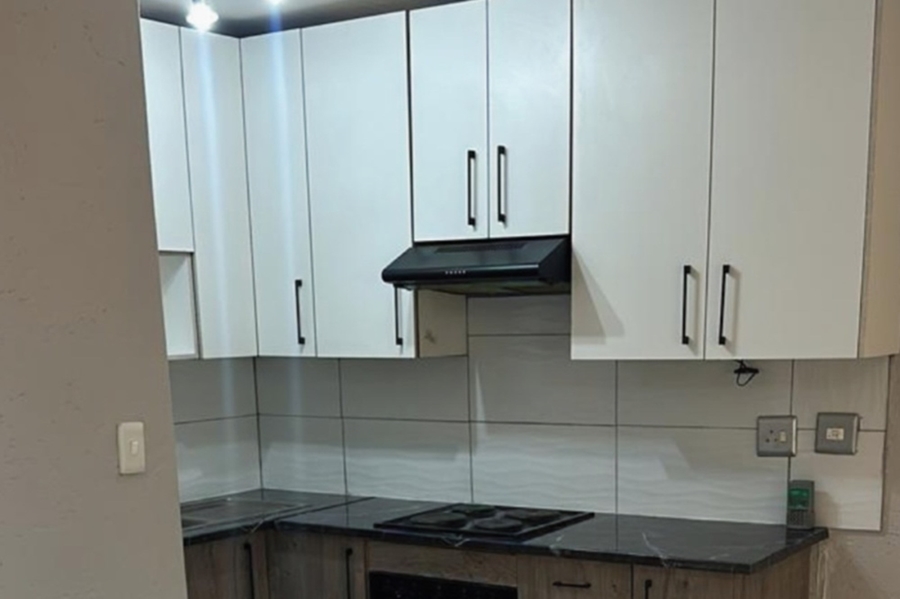 1 Bedroom Property for Sale in Morning Hill Gauteng