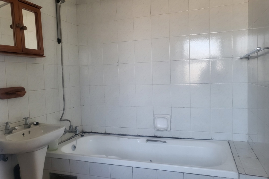 1 Bedroom Property for Sale in Morning Hill Gauteng