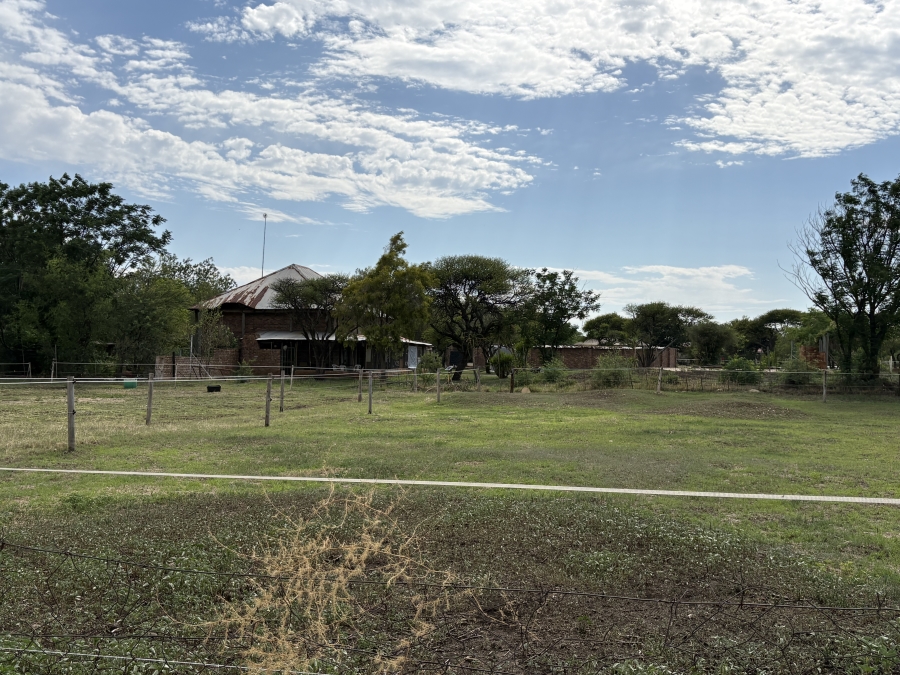 6 Bedroom Property for Sale in Bon Accord Gauteng