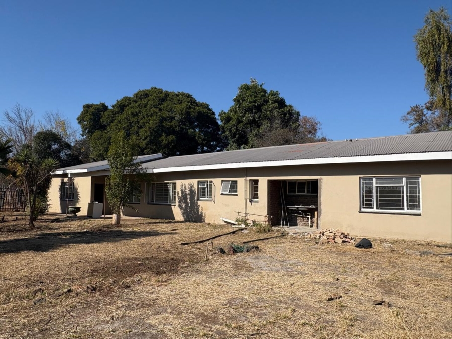 6 Bedroom Property for Sale in Bon Accord Gauteng
