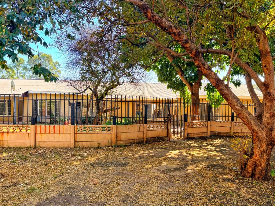 6 Bedroom Property for Sale in Bon Accord Gauteng