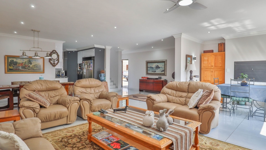 4 Bedroom Property for Sale in Magalieskruin Gauteng