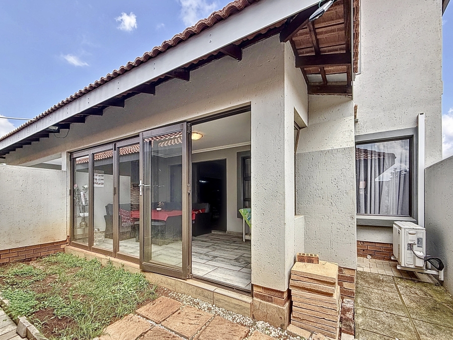 3 Bedroom Property for Sale in Equestria Gauteng