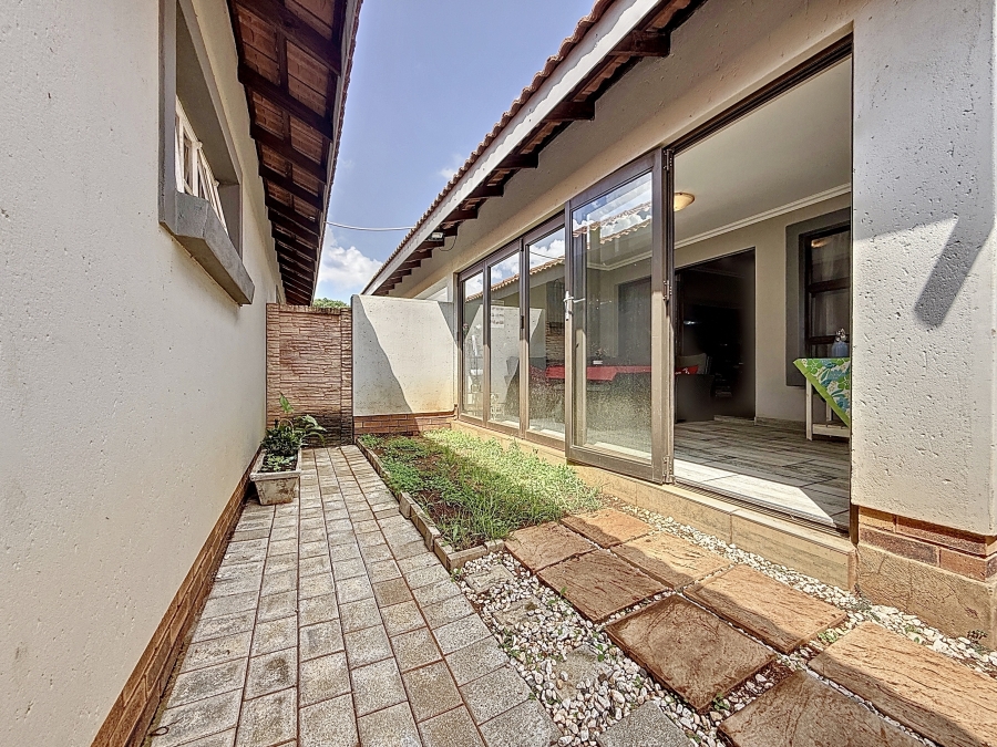 3 Bedroom Property for Sale in Equestria Gauteng