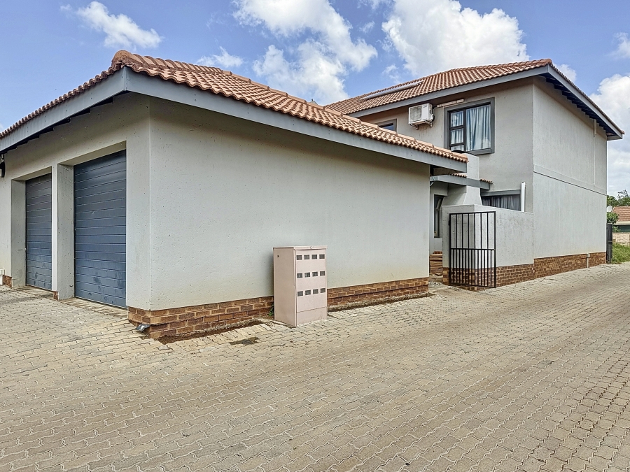 3 Bedroom Property for Sale in Equestria Gauteng