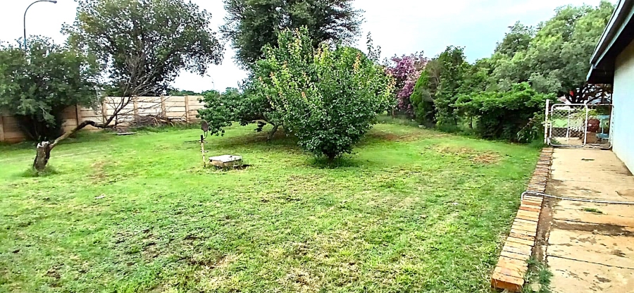 3 Bedroom Property for Sale in Rothdene Gauteng