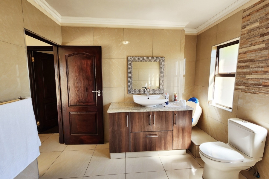 4 Bedroom Property for Sale in Blue Valley Golf Estate Gauteng