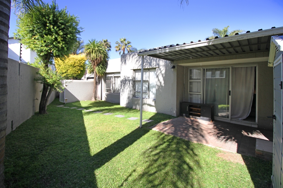 2 Bedroom Property for Sale in Weltevreden Park Gauteng