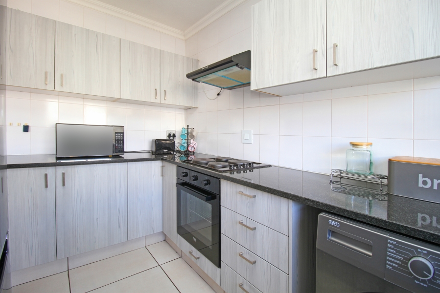 2 Bedroom Property for Sale in Weltevreden Park Gauteng