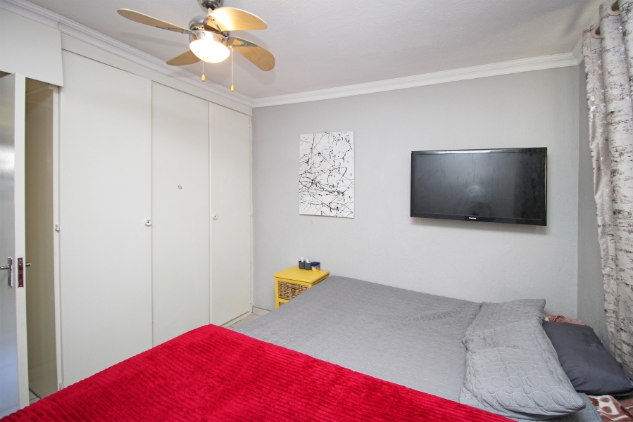 2 Bedroom Property for Sale in Weltevreden Park Gauteng