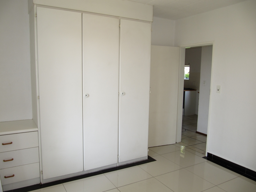 1 Bedroom Property for Sale in Morningside Gauteng