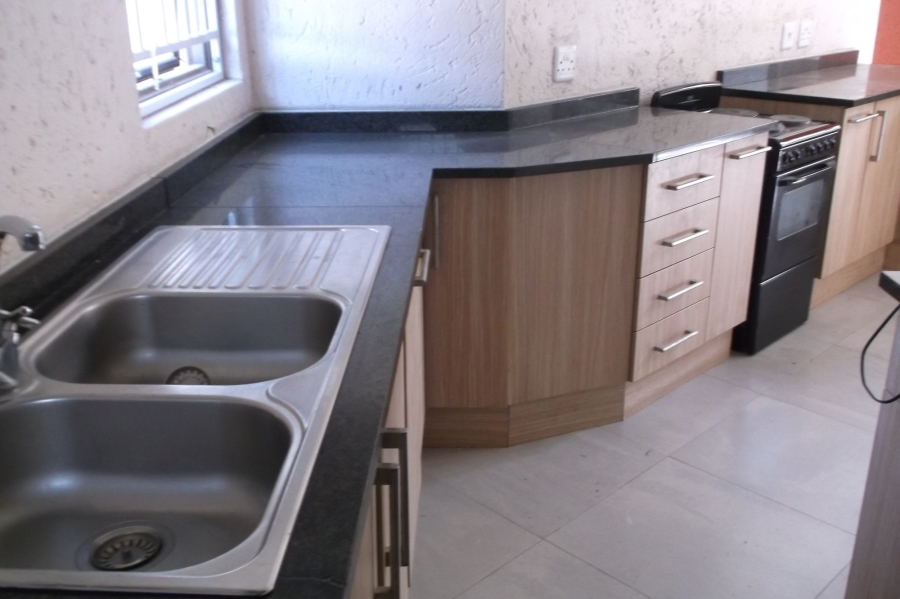 To Let 3 Bedroom Property for Rent in Norton Home Estate AH Gauteng
