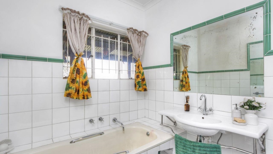2 Bedroom Property for Sale in Kensington Gauteng