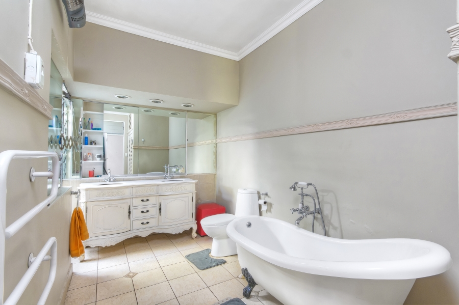 4 Bedroom Property for Sale in Observatory Gauteng