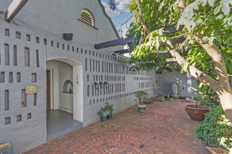 4 Bedroom Property for Sale in Observatory Gauteng