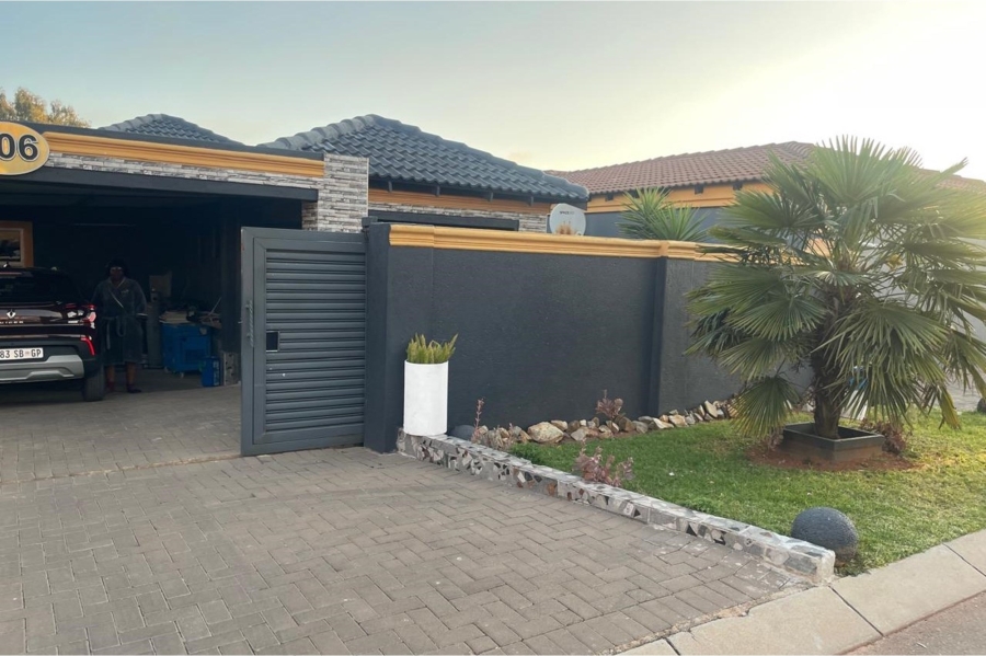 3 Bedroom Property for Sale in Munsieville South Gauteng