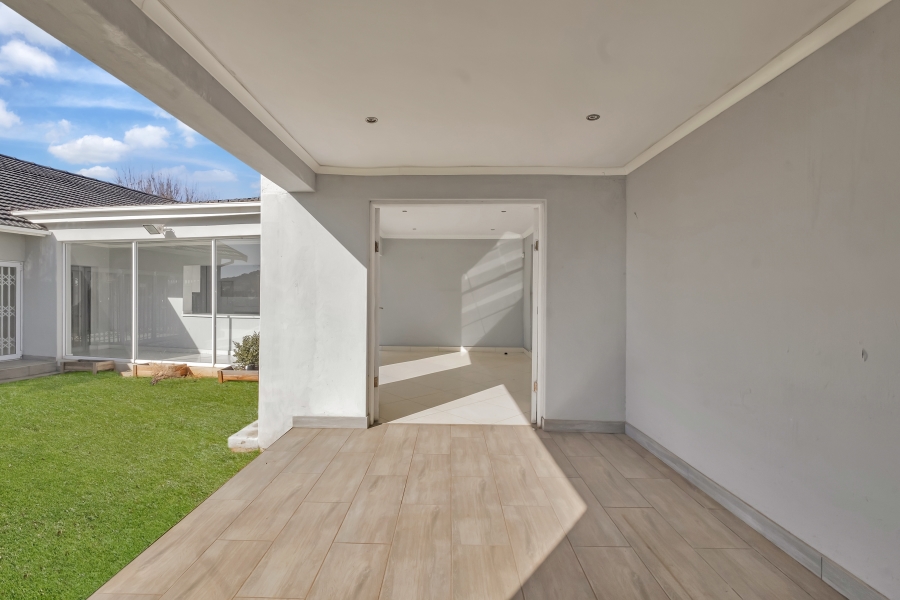 4 Bedroom Property for Sale in Montgomery Park Gauteng