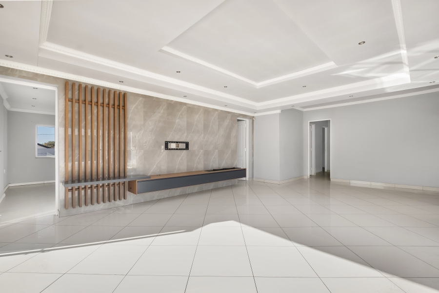 4 Bedroom Property for Sale in Montgomery Park Gauteng